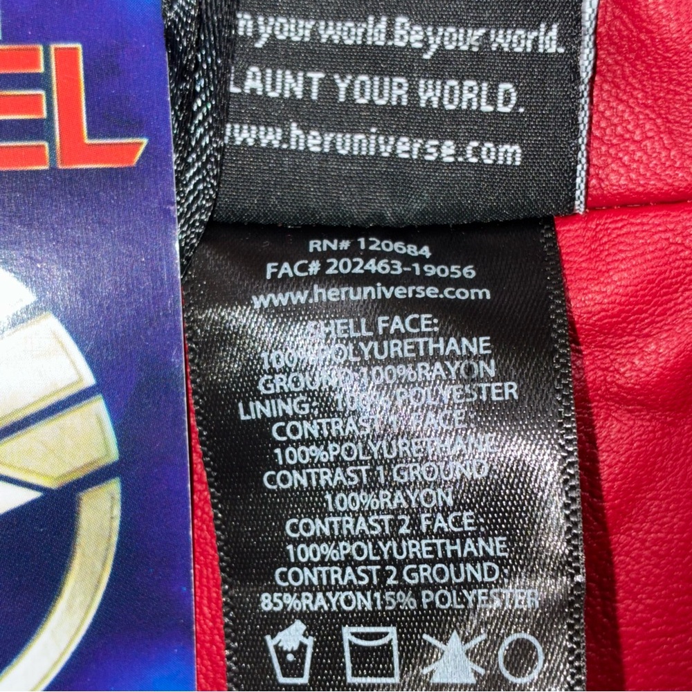 SOLD Marvel Captain Marvel Star Jacket NWT Her Universe Women’s Faux Leather
